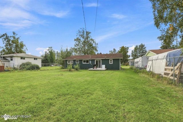 138 Farnsworth Boulevard, Soldotna, AK 99669