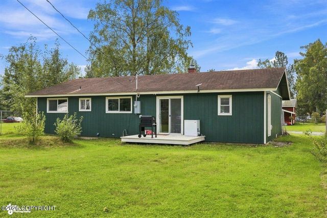 138 Farnsworth Boulevard, Soldotna, AK 99669