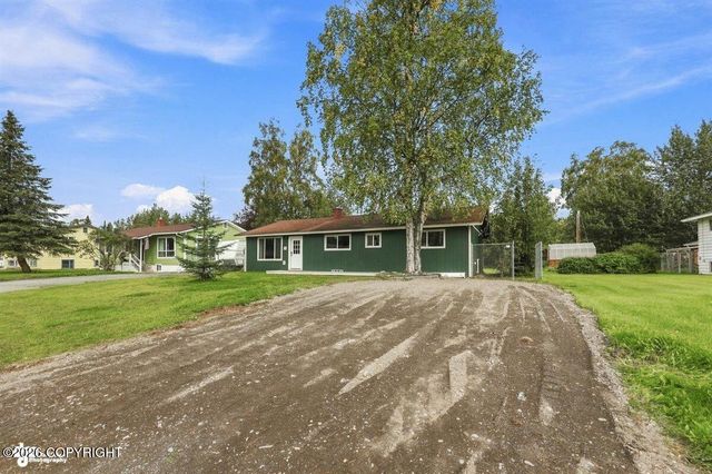 138 Farnsworth Boulevard, Soldotna, AK 99669