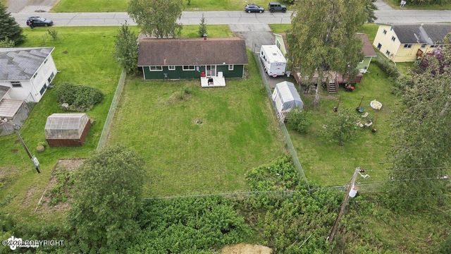 138 Farnsworth Boulevard, Soldotna, AK 99669