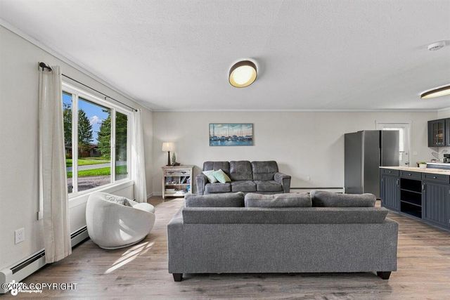 138 Farnsworth Boulevard, Soldotna, AK 99669