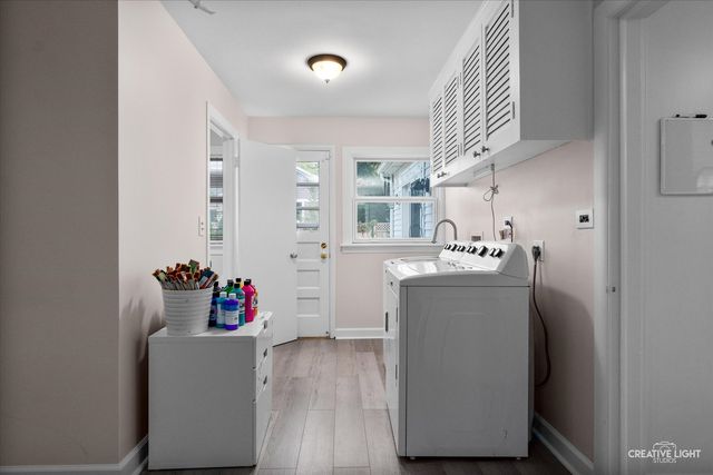 909 S Main Street, Wheaton, IL 60189