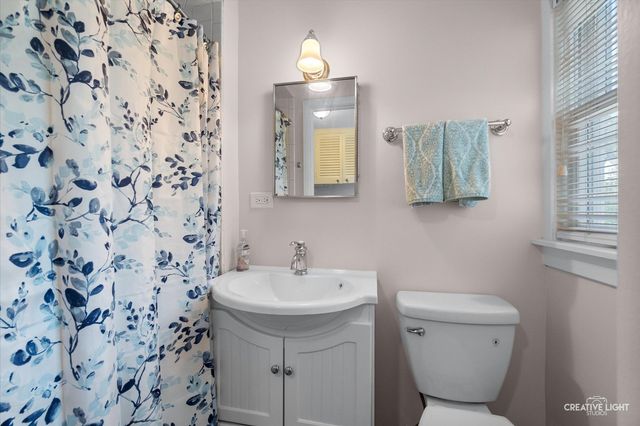 909 S Main Street, Wheaton, IL 60189