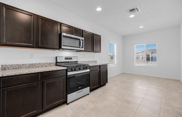 228 Prism Avenue SW, Rio Rancho, NM 87124