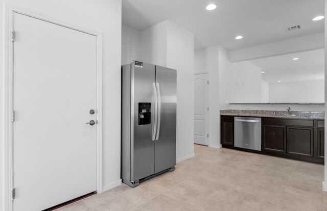 228 Prism Avenue SW, Rio Rancho, NM 87124