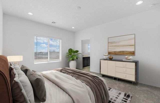 228 Prism Avenue SW, Rio Rancho, NM 87124