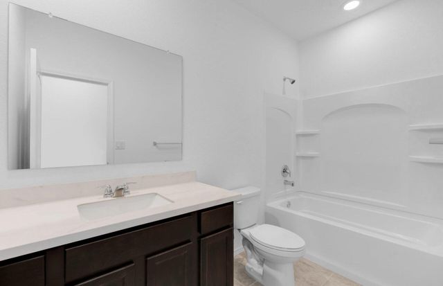 228 Prism Avenue SW, Rio Rancho, NM 87124