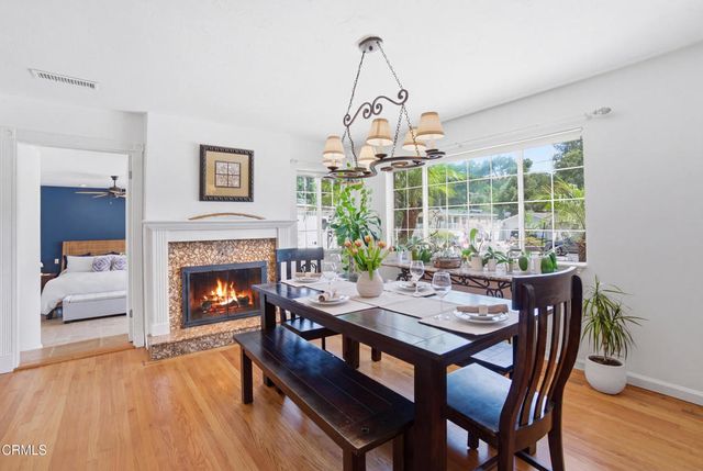 25 Feliz Drive, Oak View, CA 93022