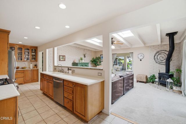 25 Feliz Drive, Oak View, CA 93022