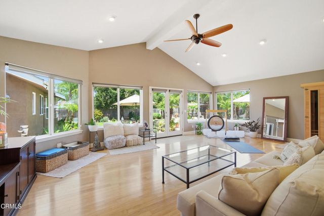 25 Feliz Drive, Oak View, CA 93022