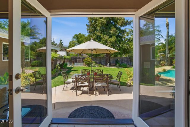 25 Feliz Drive, Oak View, CA 93022