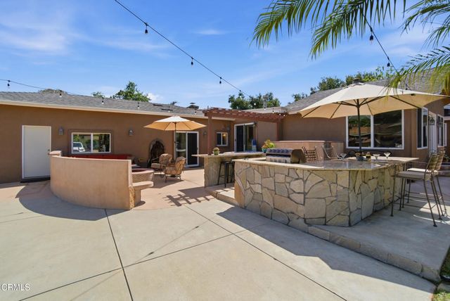 25 Feliz Drive, Oak View, CA 93022