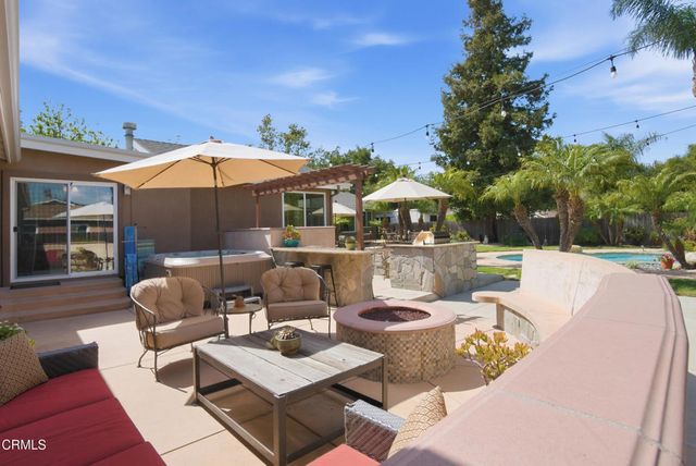 25 Feliz Drive, Oak View, CA 93022