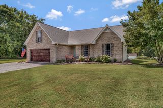 506 Snow Chief Ct, Watertown, TN 37184