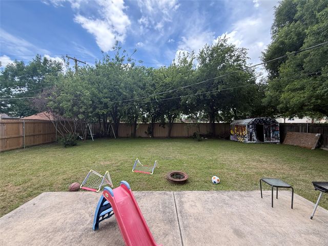 3029 Lisetta Street, Grand Prairie, TX 75052