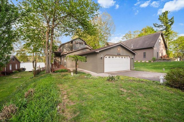 9158 W School Section Lake Drive, Mecosta, MI 49332