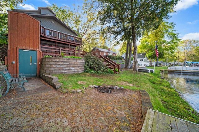 9158 W School Section Lake Drive, Mecosta, MI 49332