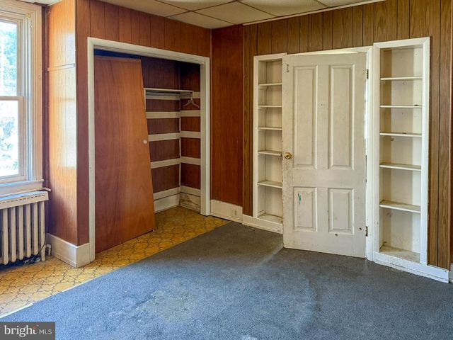 9 MANCHESTER ST, Glen Rock, PA 17327