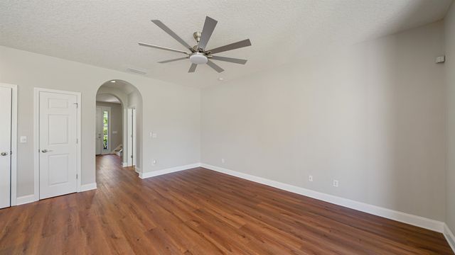 18 Amistad Dr # 18, St Augustine, FL 32086