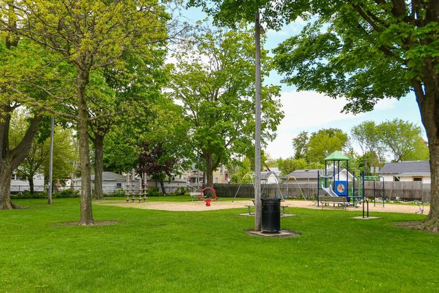1715 Saint Clair STREET, Racine, WI 53402