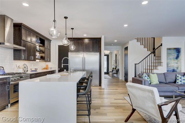 1317 Butternut Avenue, Royal Oak, MI 48073