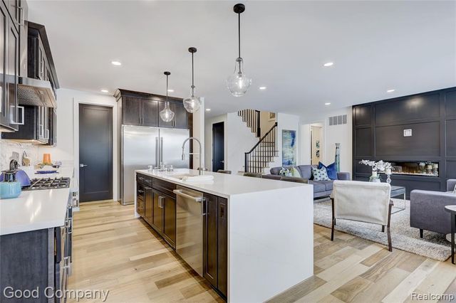 1317 Butternut Avenue, Royal Oak, MI 48073