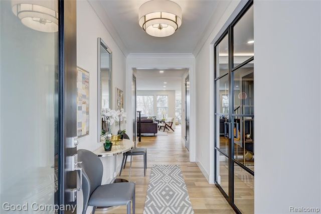 1317 Butternut Avenue, Royal Oak, MI 48073