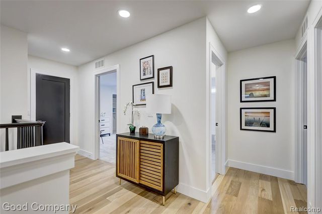 1317 Butternut Avenue, Royal Oak, MI 48073