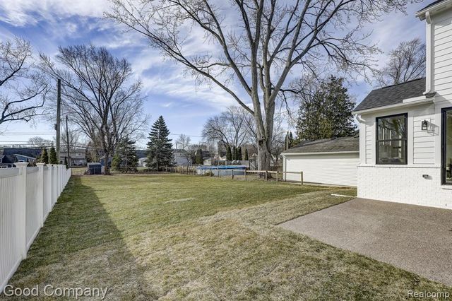 1317 Butternut Avenue, Royal Oak, MI 48073