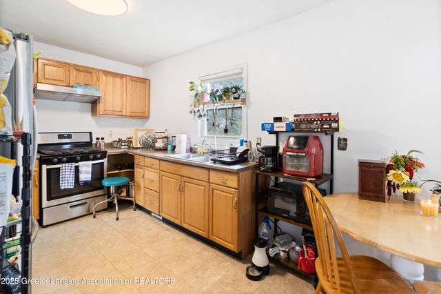 1312 Otto Street, Lansing, MI 48906