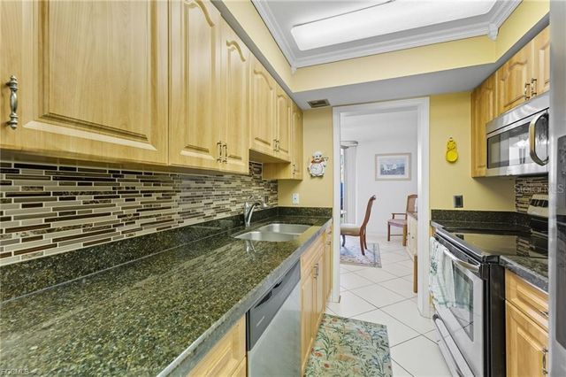 2907 DEL PRADO BOULEVARD S B7, Cape Coral, FL 33904