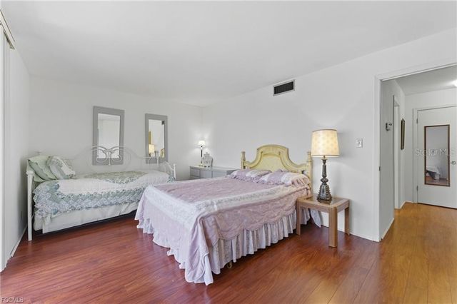 2907 DEL PRADO BOULEVARD S B7, Cape Coral, FL 33904