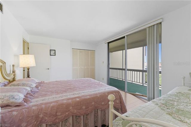 2907 DEL PRADO BOULEVARD S B7, Cape Coral, FL 33904