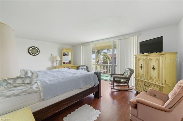 2907 DEL PRADO BOULEVARD S B7, Cape Coral, FL 33904