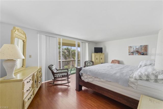 2907 DEL PRADO BOULEVARD S B7, Cape Coral, FL 33904