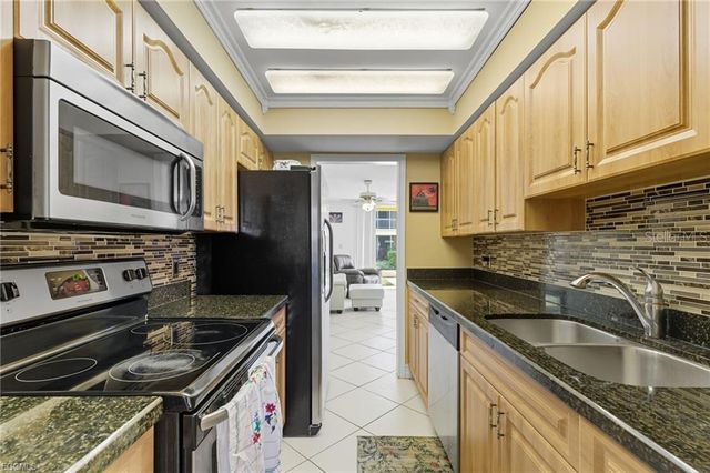 2907 DEL PRADO BOULEVARD S B7, Cape Coral, FL 33904