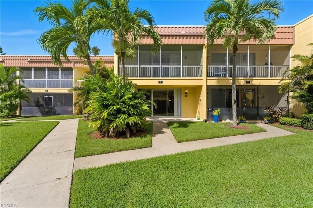 2907 DEL PRADO BOULEVARD S B7, Cape Coral, FL 33904