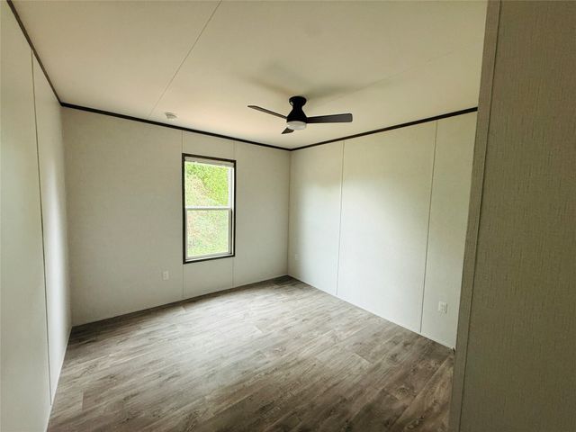 5900 Arrowhead Drive, Granbury, TX 76048