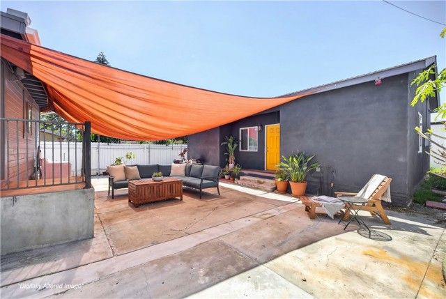 614 N Shelton, Santa Ana, CA 92703