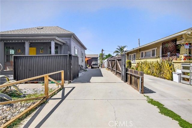 614 N Shelton, Santa Ana, CA 92703