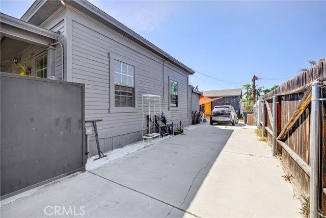 614 N Shelton, Santa Ana, CA 92703