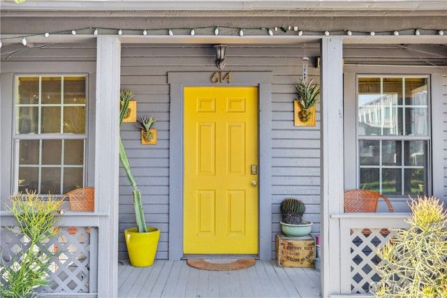 614 N Shelton, Santa Ana, CA 92703