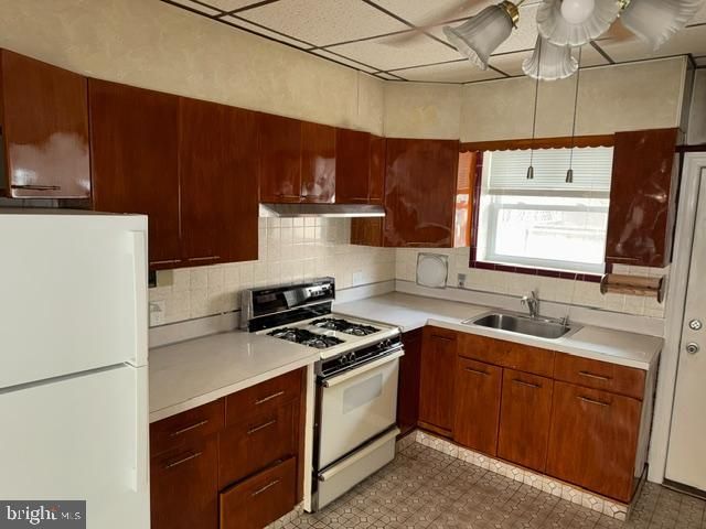 2520 S CAMAC ST, Philadelphia, PA 19148