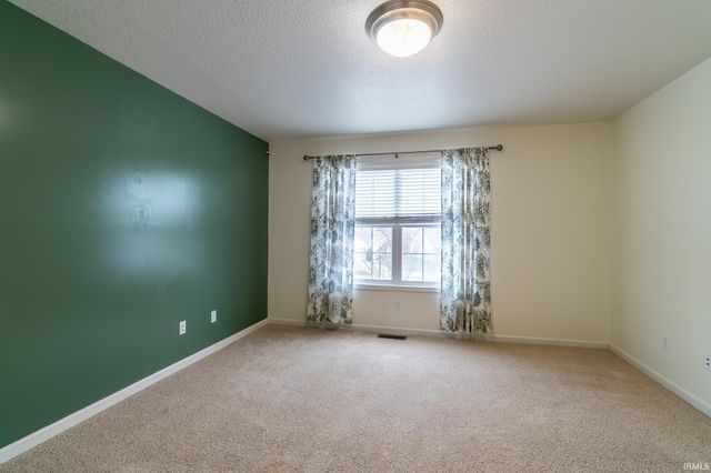 11223 Wirra Wirra Hill, Roanoke, IN 46783