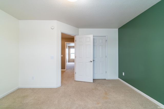 11223 Wirra Wirra Hill, Roanoke, IN 46783