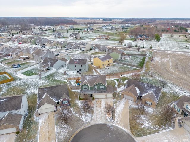 11223 Wirra Wirra Hill, Roanoke, IN 46783