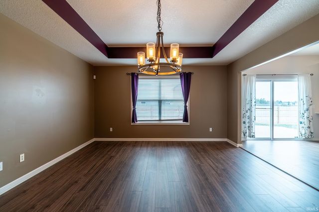 11223 Wirra Wirra Hill, Roanoke, IN 46783