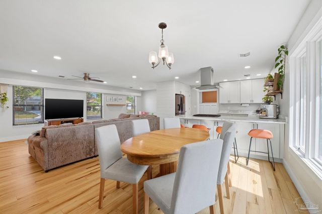 761 Connell Dr, Pensacola, FL 32503