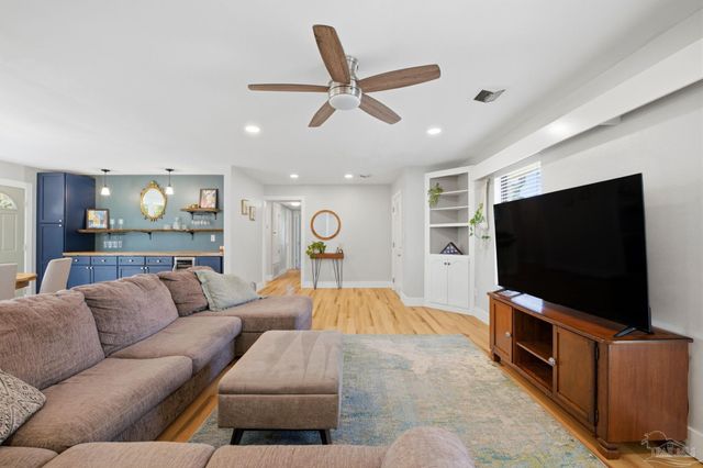 761 Connell Dr, Pensacola, FL 32503