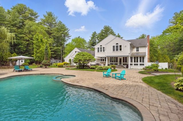62 Alderbrook Drive, Topsfield, MA 01983
